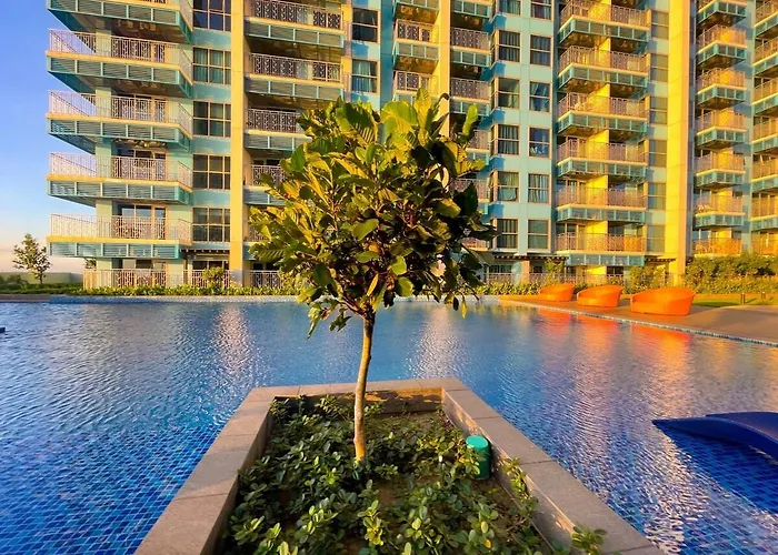 Luxury 1-bedroom Across Okada