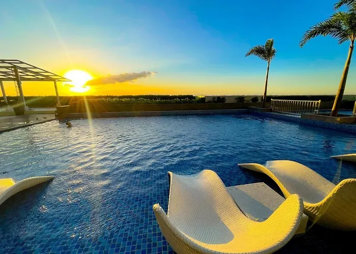 Luxury 1-bedroom Across Okada Apartamento Manila