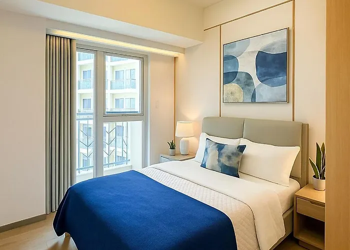 Luxury 1-bedroom Across Okada
