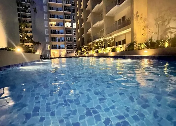 Luxury 1-bedroom Across Okada Manila
