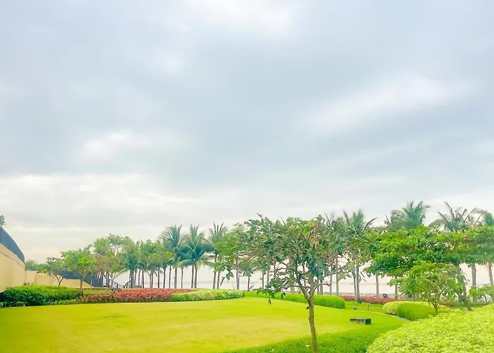 Luxury 1-bedroom Across Okada * Manila